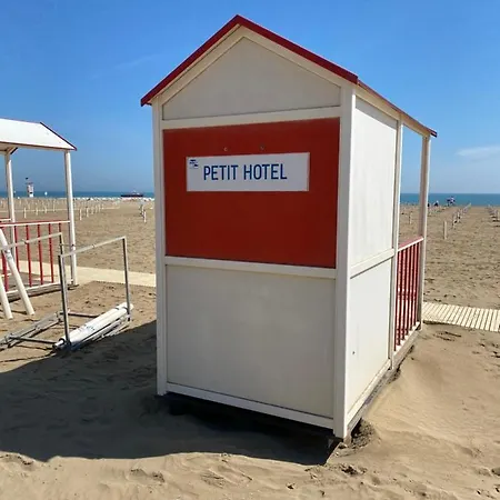Petit 3* Καόρλε