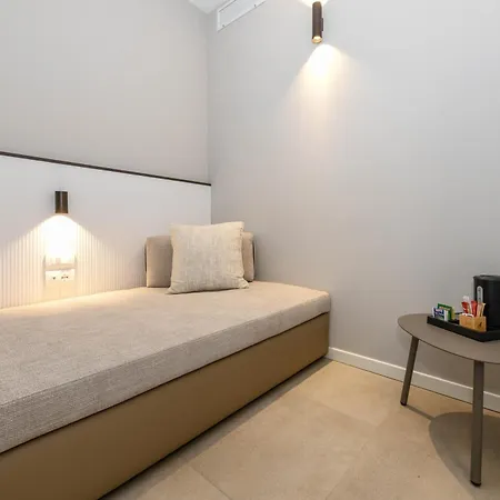 Petit Hotel