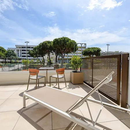 Hotel Petit 3*