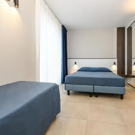 Hotel Petit 3*