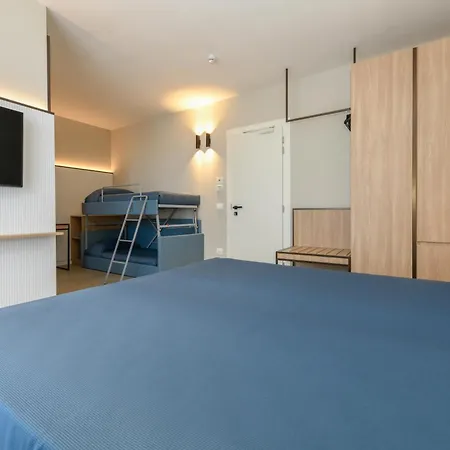 Petit Hotel 3*
