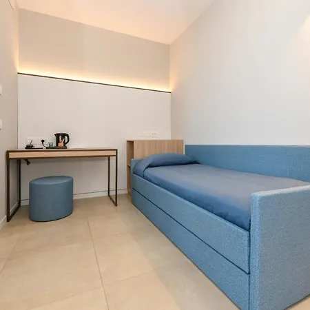 Hotel Petit 3*