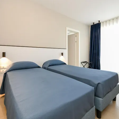 Petit Hotel 3*
