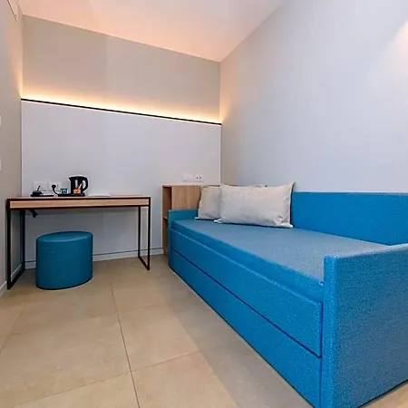 Petit Hotel