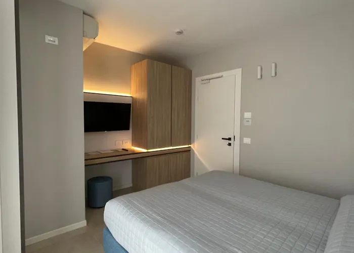 Petit Hotel 3*